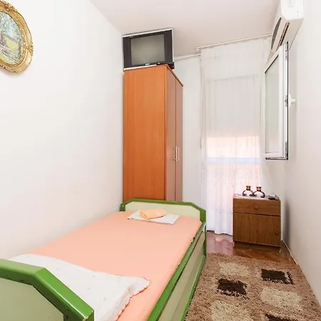 ゲストハウス Private Room-1 Person *